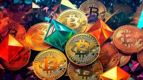 全红婵陈芋汐包揽女子双人10米台金牌，全红婵坦言心态受挫失误多